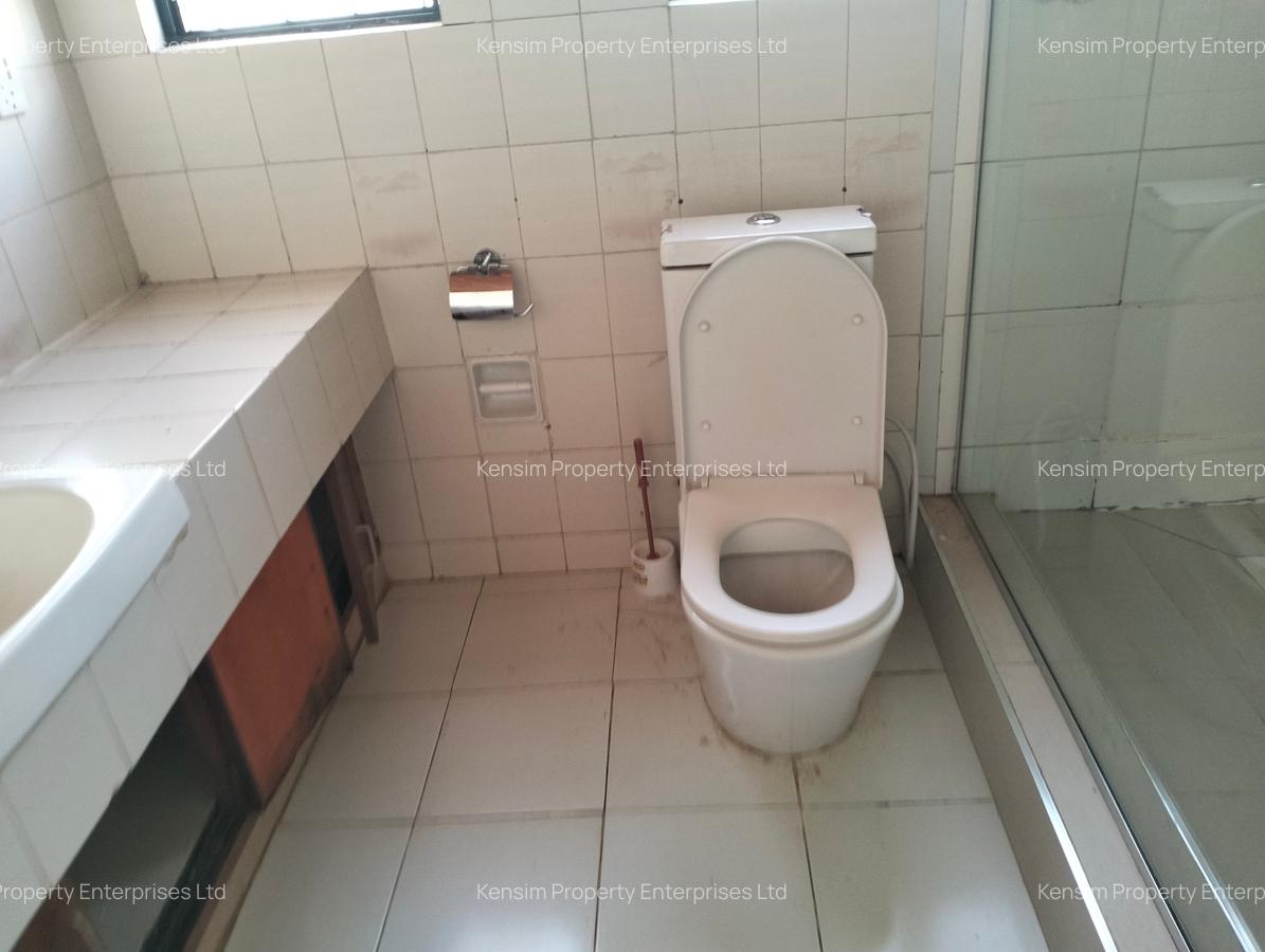 4 Bed Townhouse with En Suite in Kilimani - 15