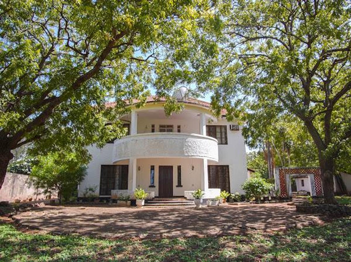 4 Bed House with En Suite in Nyali Area - 1