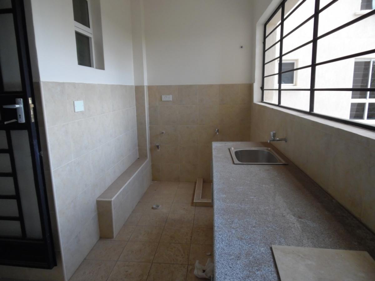 3 Bed Apartment with En Suite at Kilimani - 17