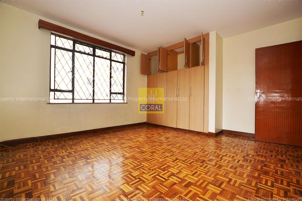 3 Bed Apartment in Kileleshwa - 11