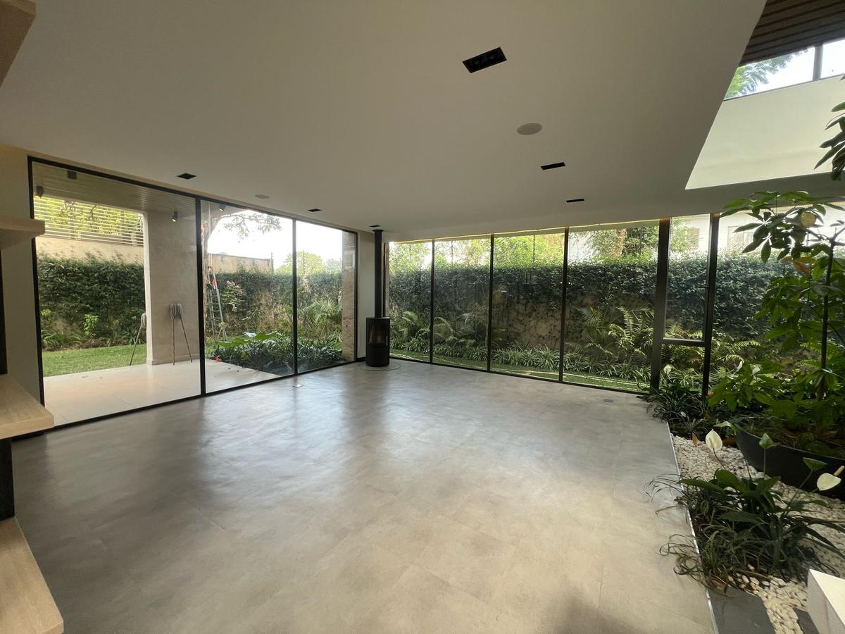 5 Bed Townhouse in Riverside - 5
