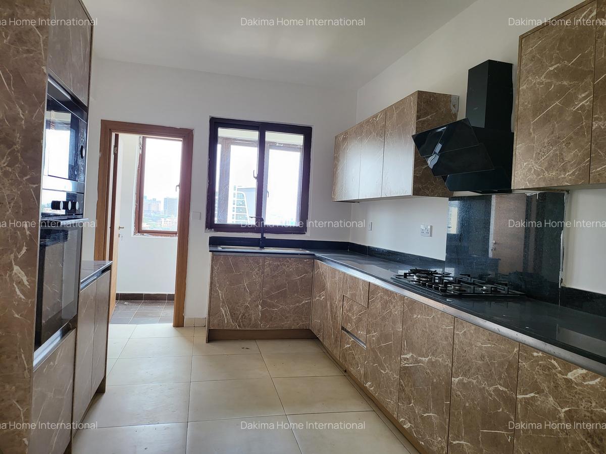 3 Bed Apartment with En Suite in Rhapta Road - 3