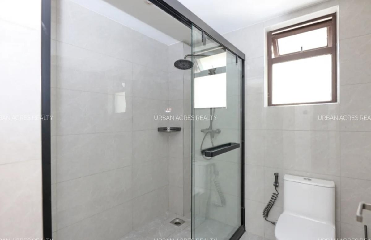 2 Bed Apartment with En Suite at Riverside Drive - 3