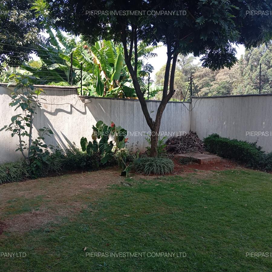 5 Bed Townhouse with En Suite in Lavington - 5