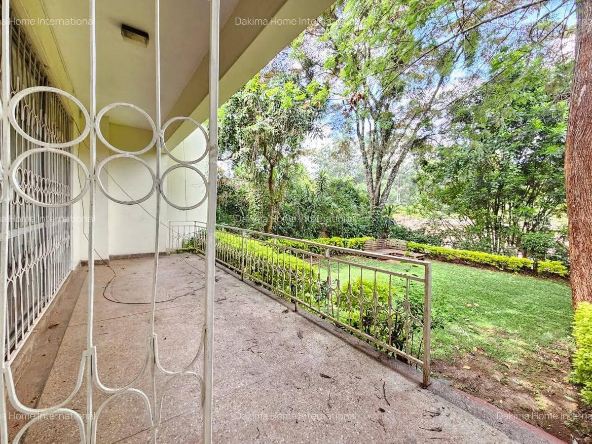 4 Bed Townhouse with En Suite in Spring Valley - 16