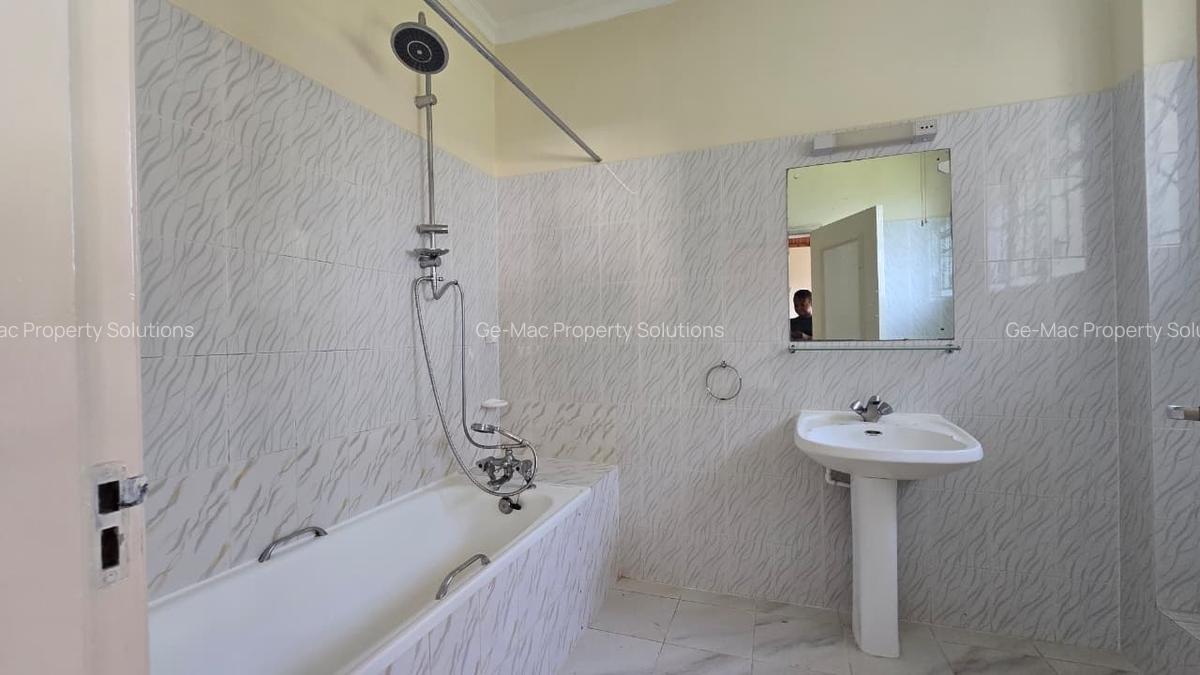 5 Bed House with En Suite in Gigiri - 7