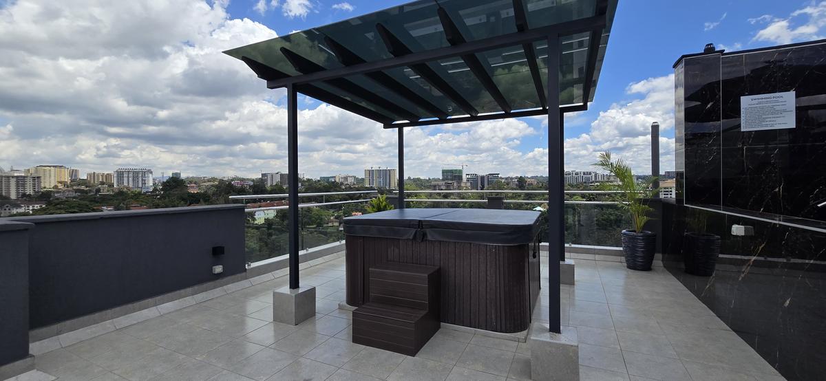 2 Bed Apartment with En Suite at Riverside Dr - 17