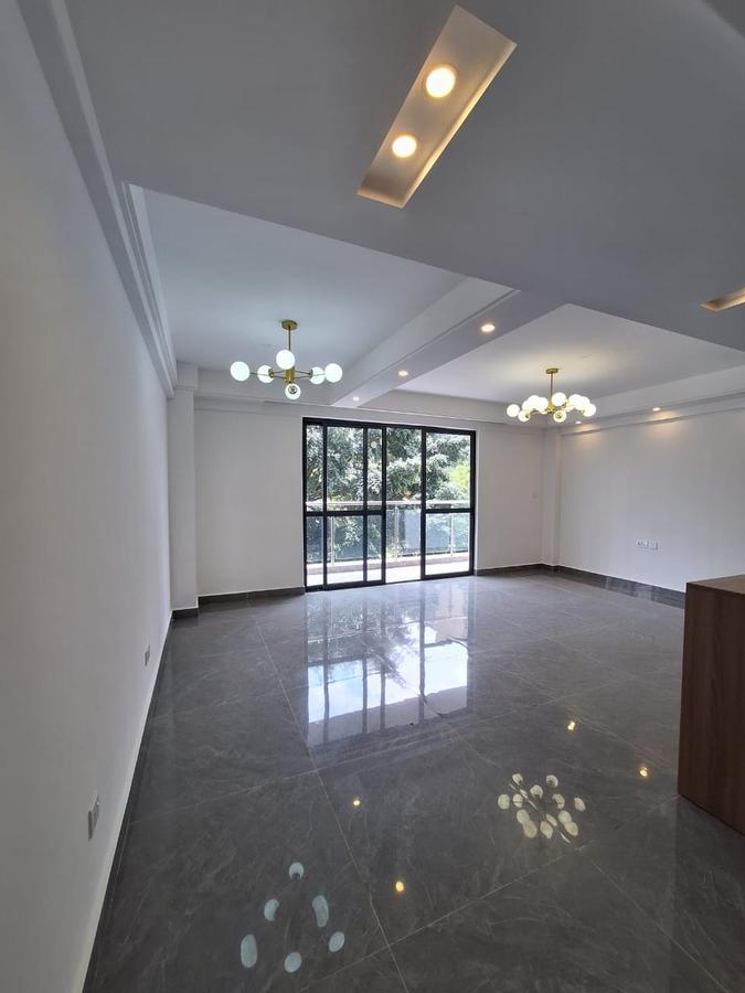 2 Bed Apartment with En Suite at Riverside Drive - 3