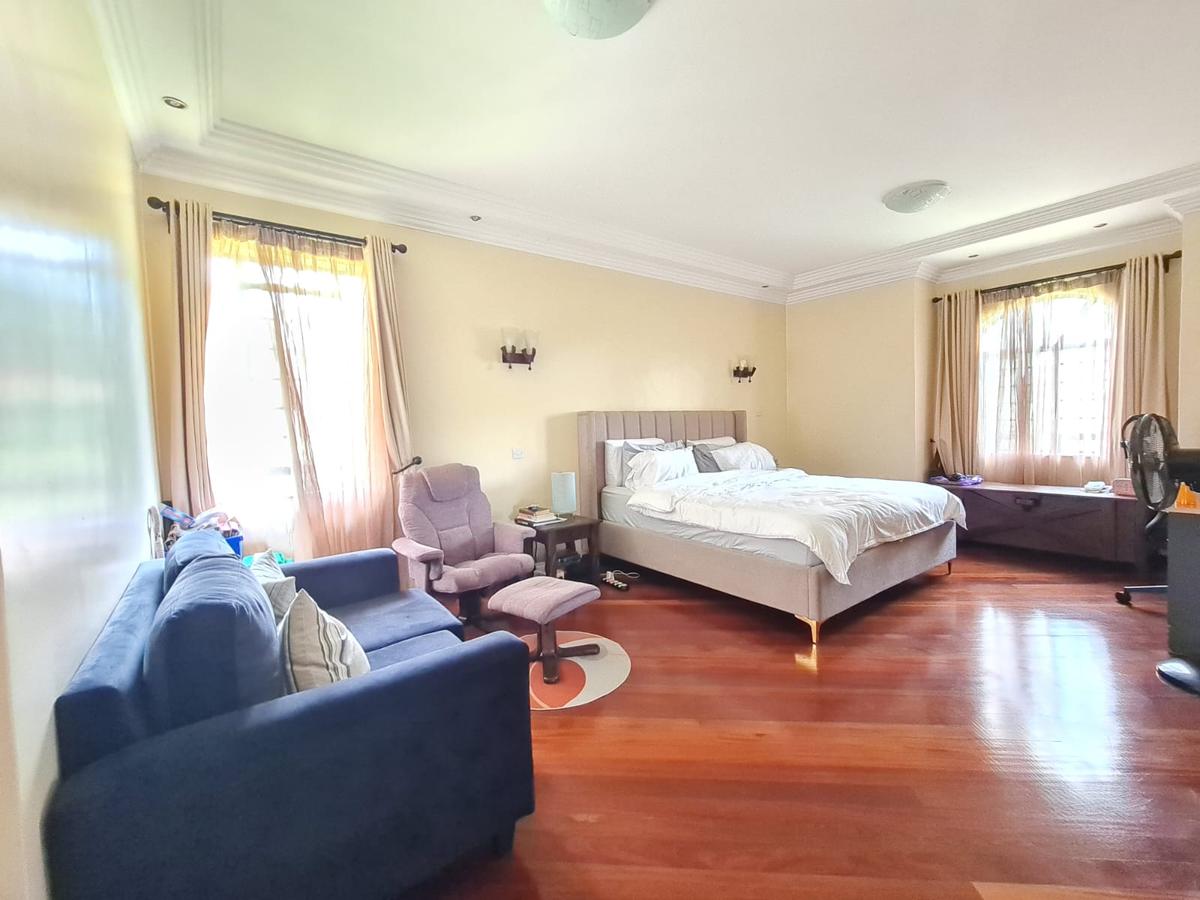 4 Bed Townhouse with En Suite at Ridgeways - 18