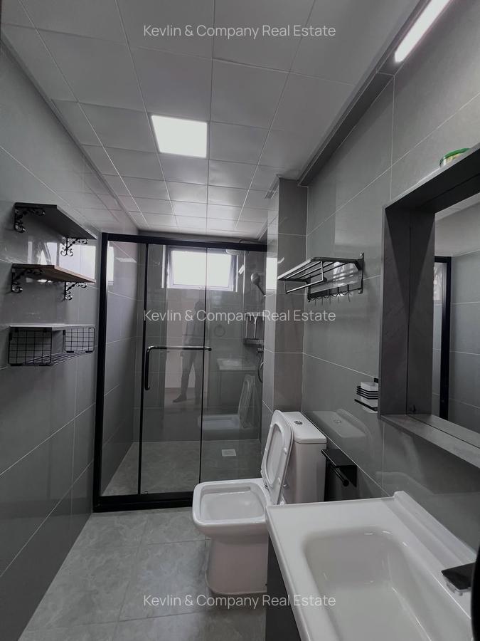 2 Bed Apartment with Gym in Riverside - 9