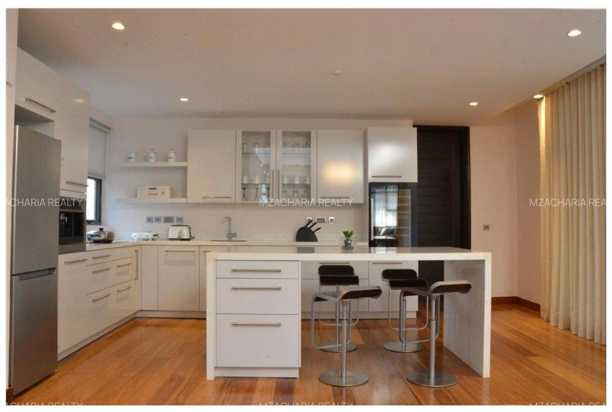 5 Bed Villa with En Suite in Karen - 18