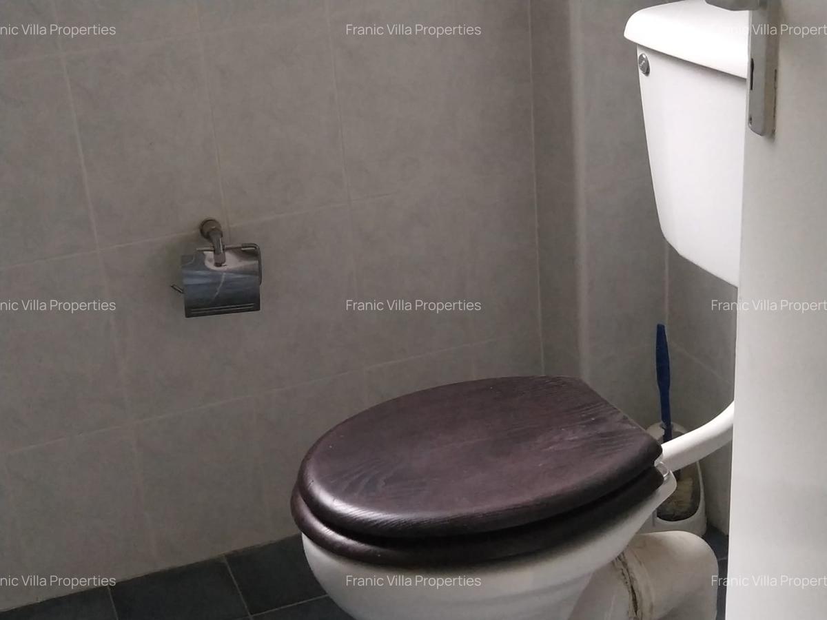 4 Bed House with En Suite at Redhill Road - 6