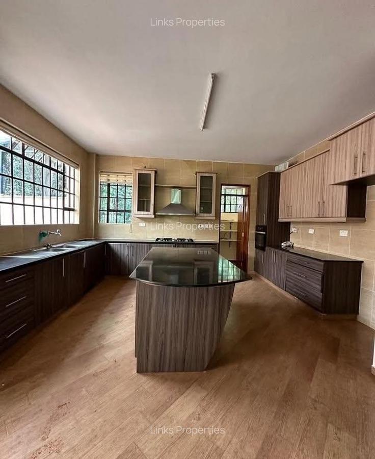 4 Bed Townhouse with En Suite at Karen - 5