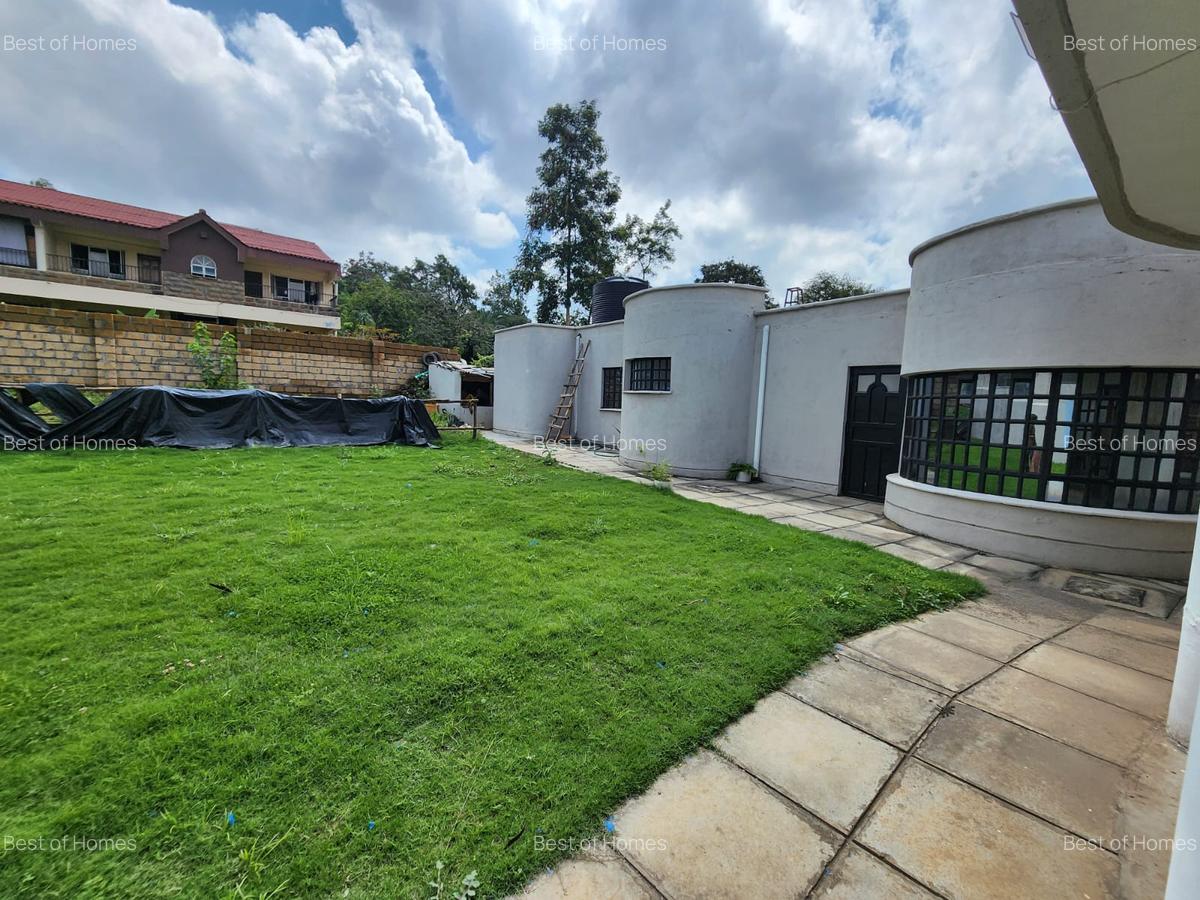 1 Bed House with En Suite in Lavington - 14