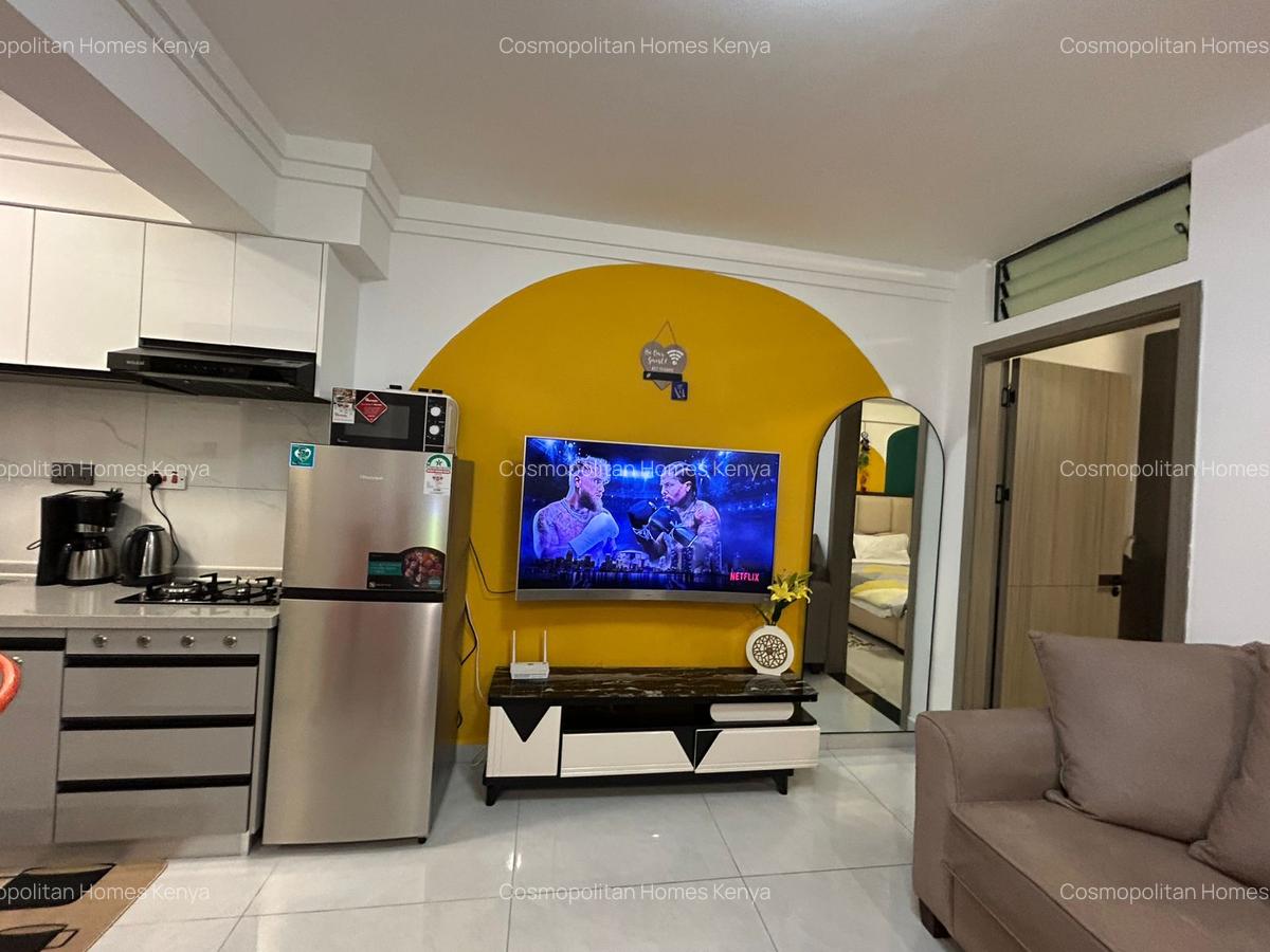 Serviced 1 Bed Apartment with En Suite at 23 Westlands Road - 3