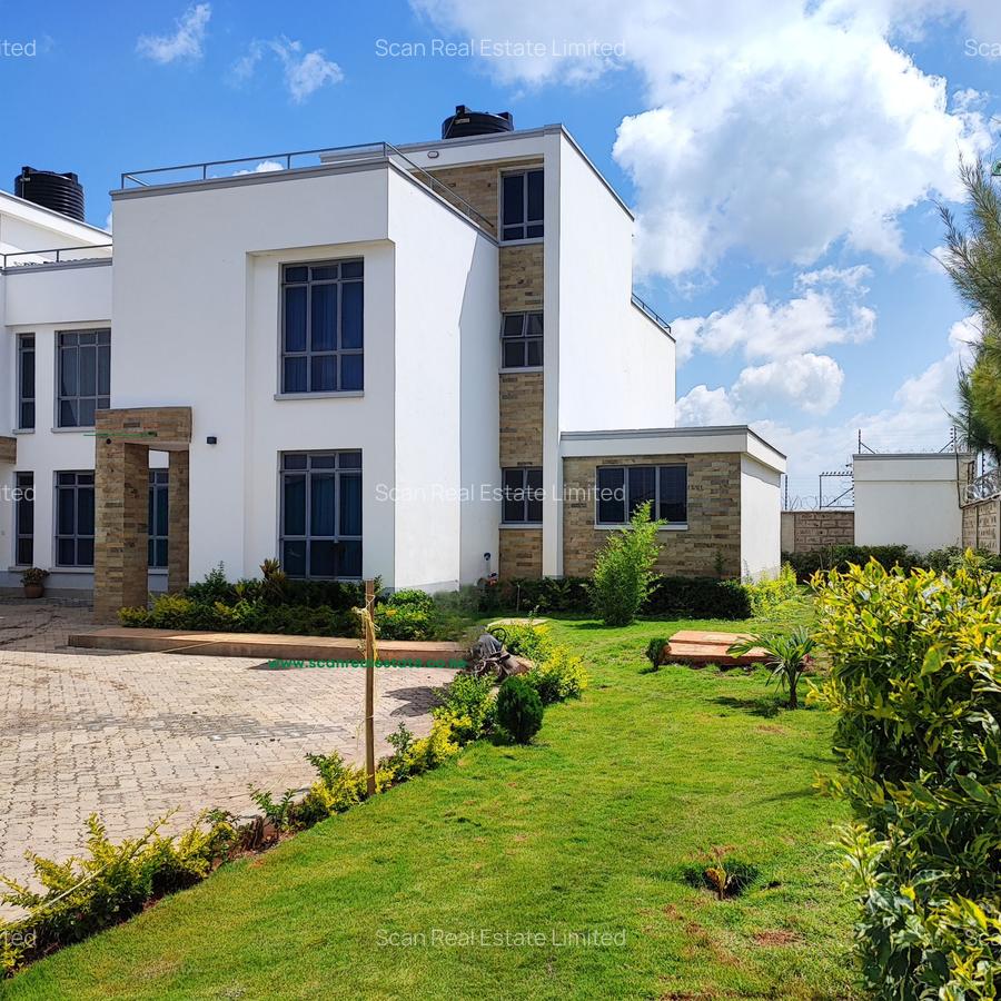 5 Bed Townhouse with En Suite at Pridelands - 1