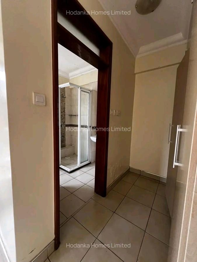 Serviced 2 Bed Apartment with En Suite in Kilimani - 10
