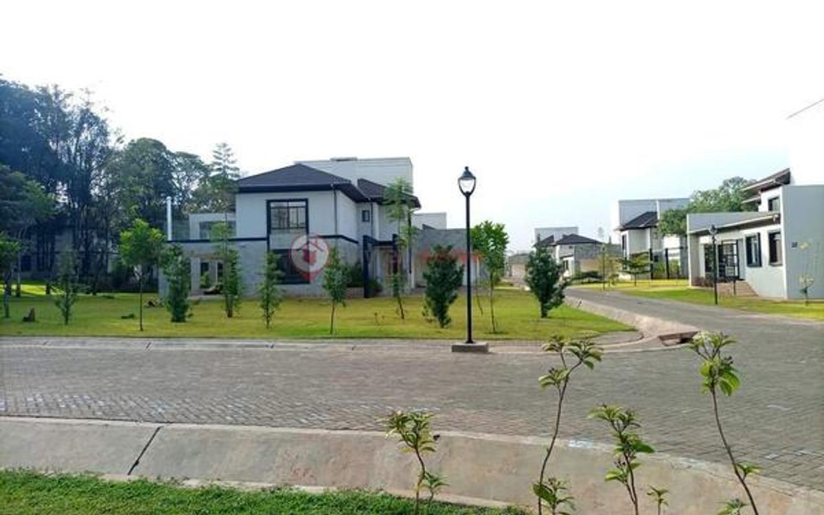 5 Bed House with En Suite at Ololua - 20