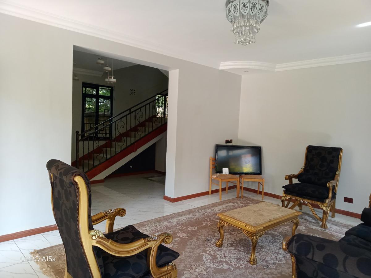 3 Bed House with En Suite in Runda - 9