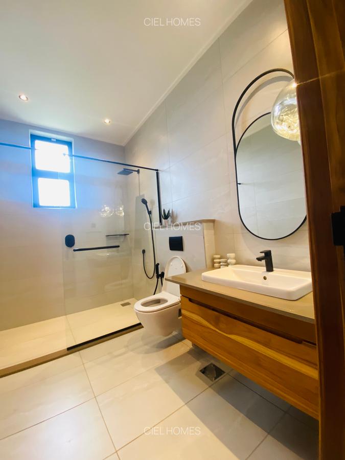 4 Bed Villa with En Suite in Loresho - 16