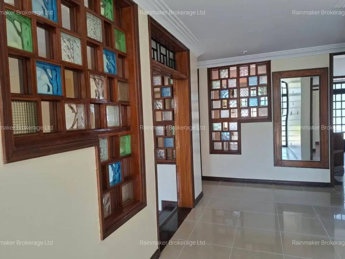 5 Bed House with En Suite at Elias Zagorreti - 4