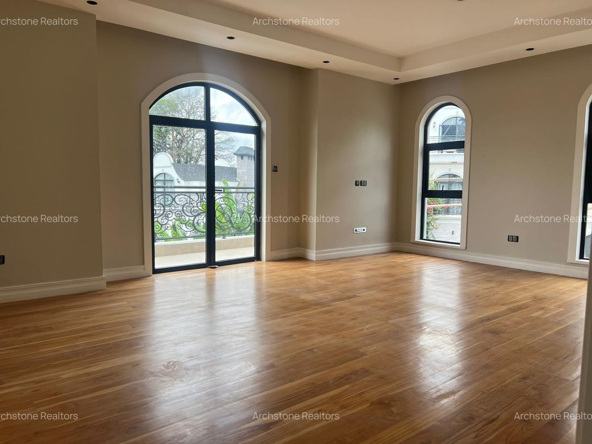 5 Bed Townhouse with En Suite in Loresho - 6