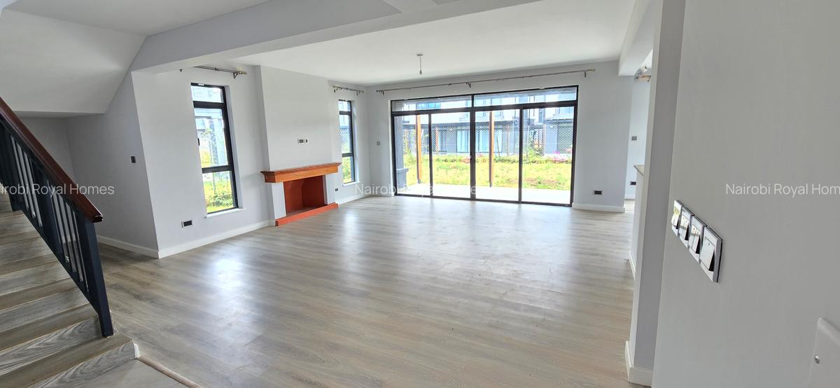 4 Bed Townhouse with En Suite at Five-Star Paradise - 13