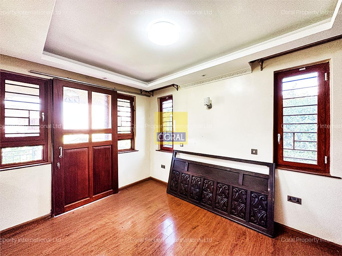 4 Bed Townhouse in Kiambu Road - 10