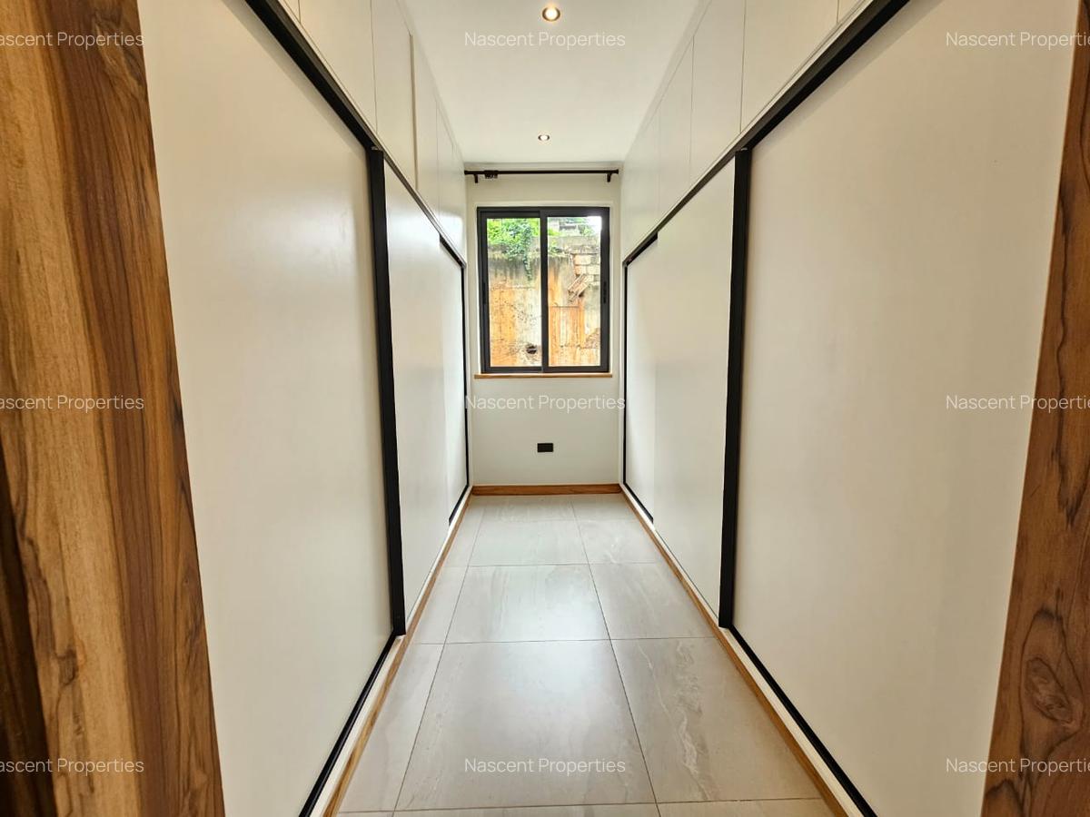 4 Bed Apartment with En Suite at Peponi Road - 15