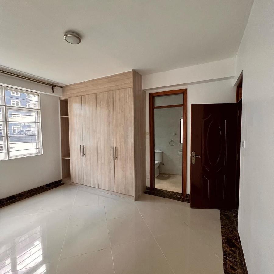 3 Bed Apartment with En Suite in Lavington - 8