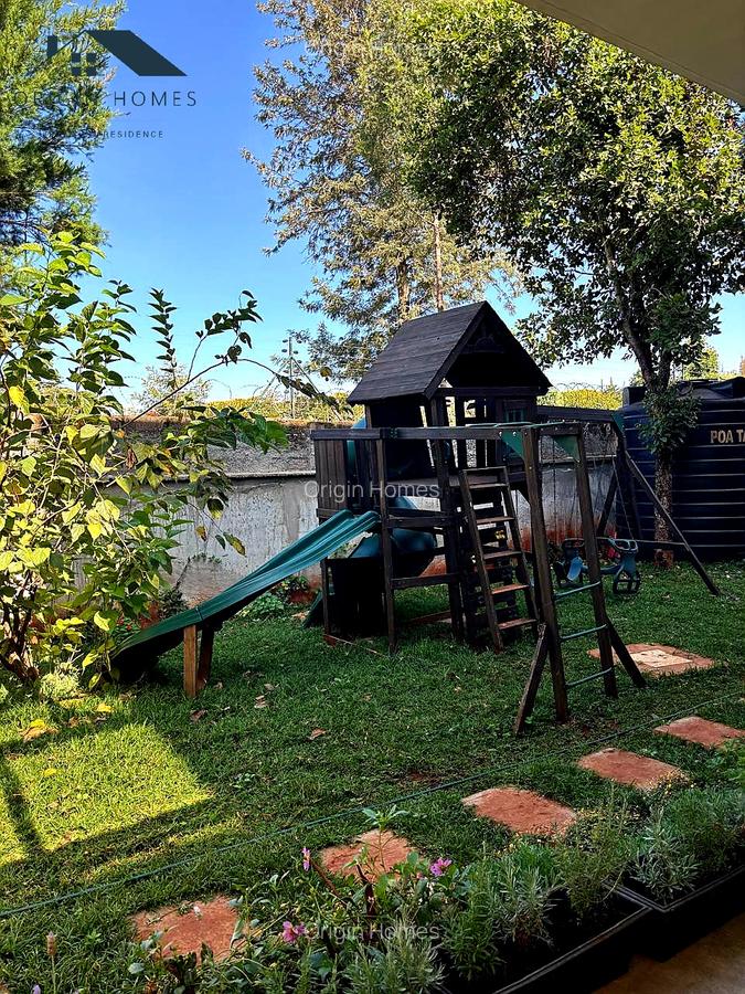 5 Bed House with En Suite at Runda - 12