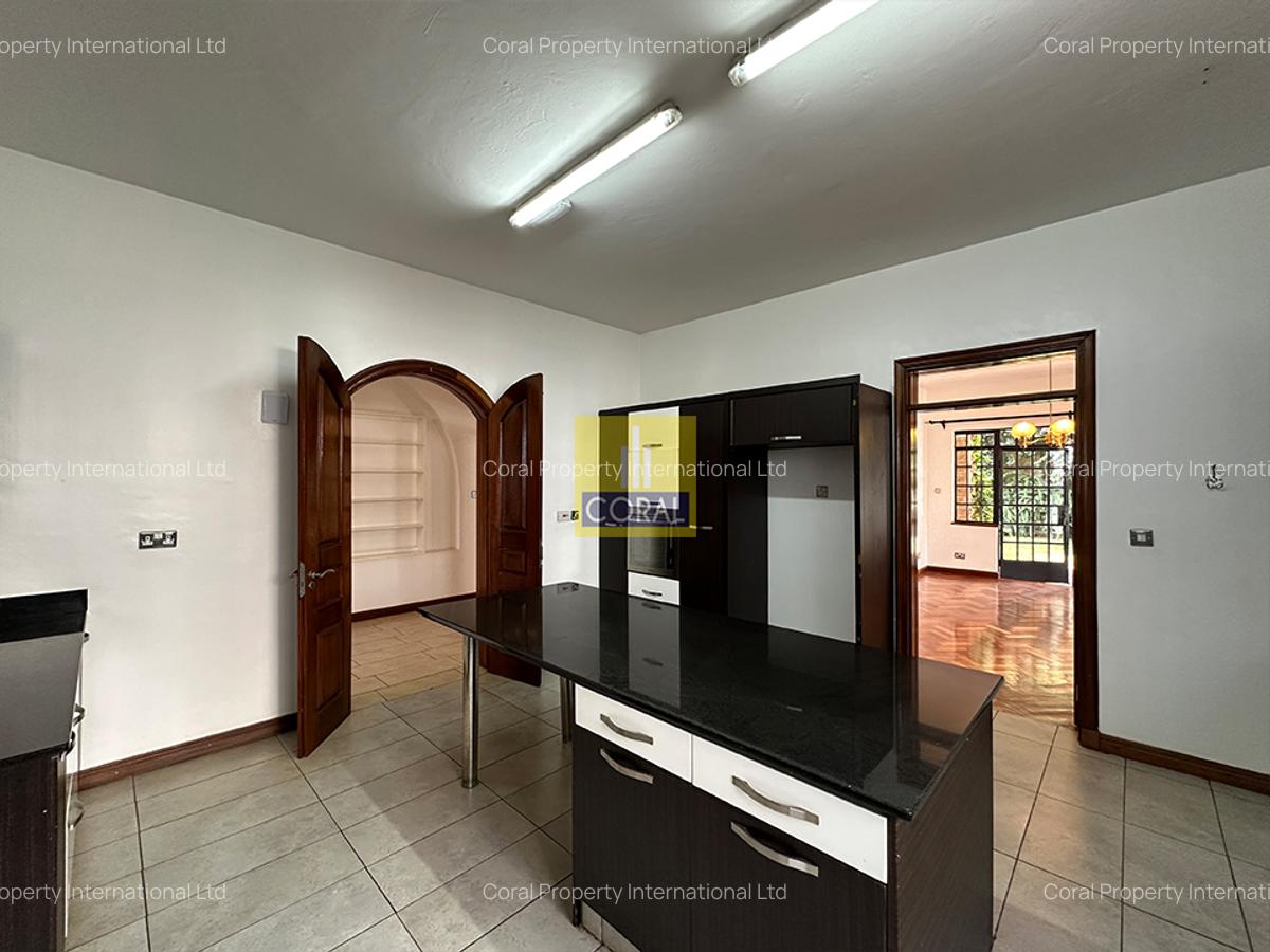 5 Bed Townhouse in Lavington - 14