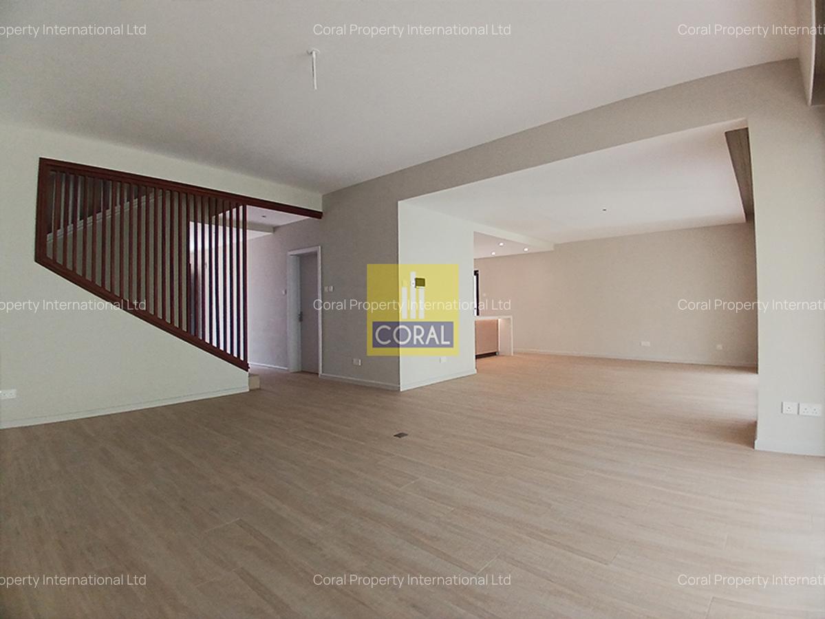 5 Bed House in Kyuna - 7