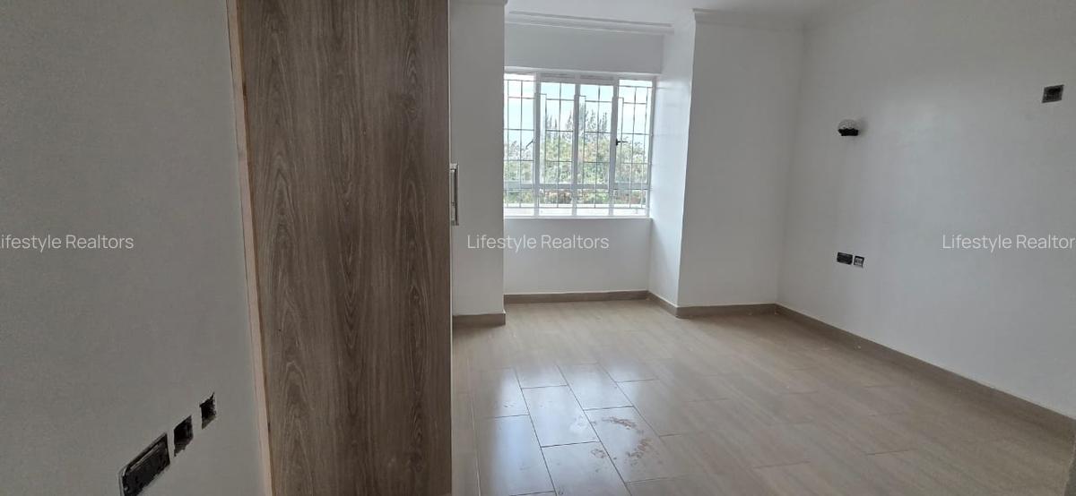 4 Bed House with En Suite at Kamakis - 5