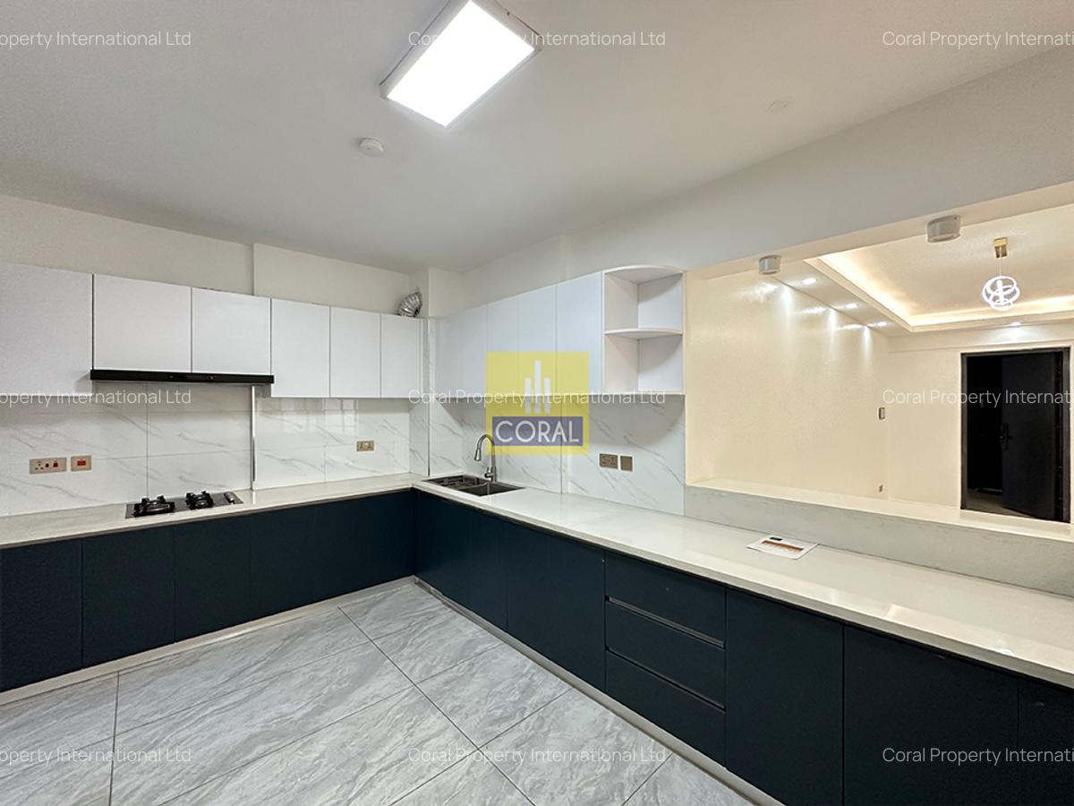 4 Bed Apartment in Kilimani - 3