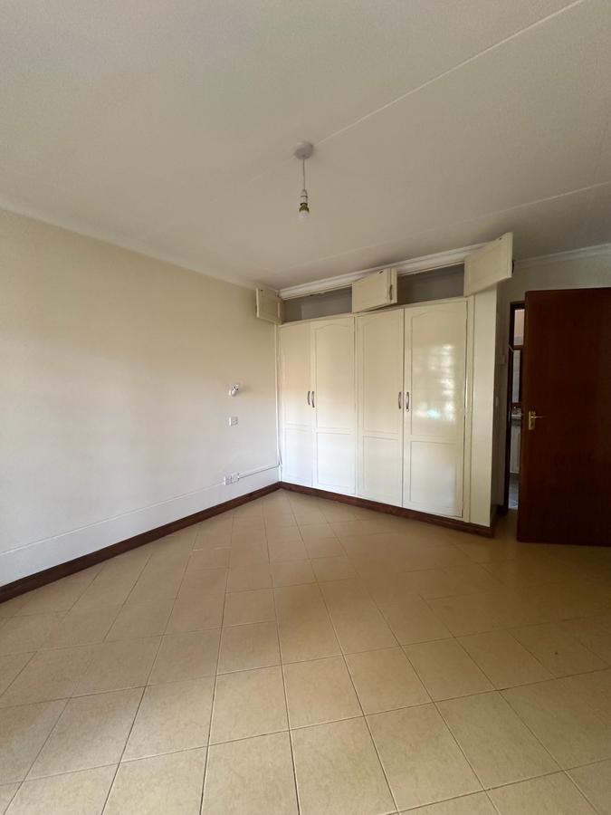 4 Bed Townhouse with En Suite in Runda - 9
