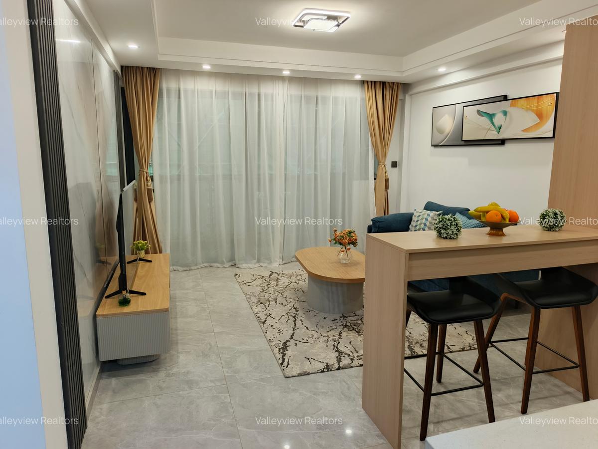 1 Bed Apartment with En Suite at Lavington - 1