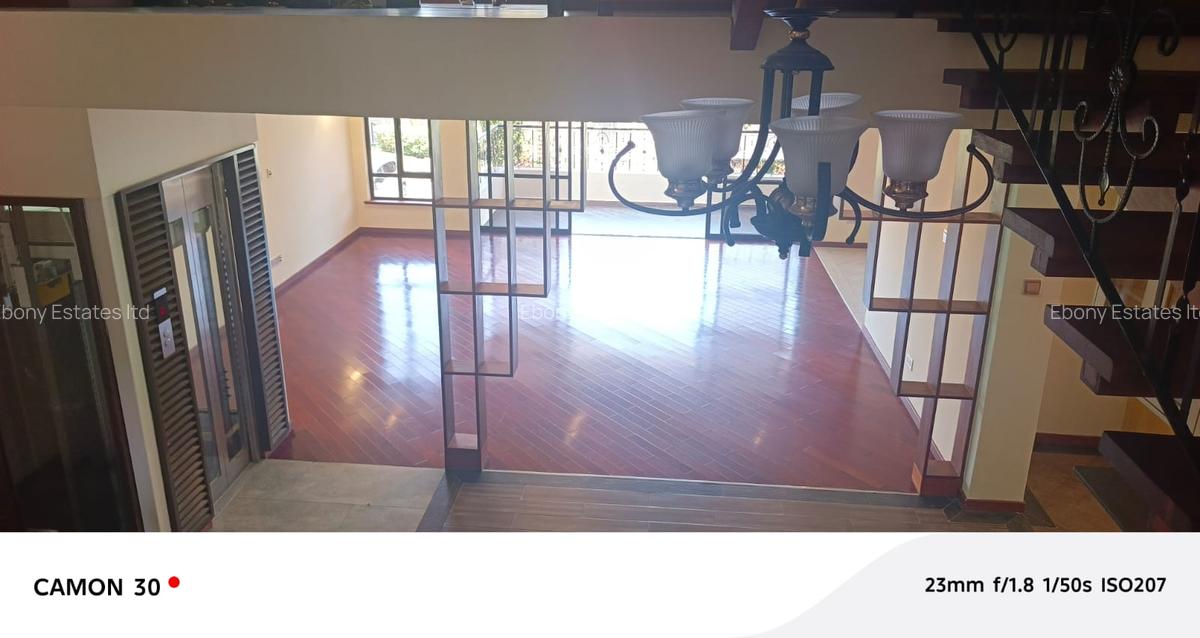 5 Bed Townhouse with En Suite in Lavington - 14