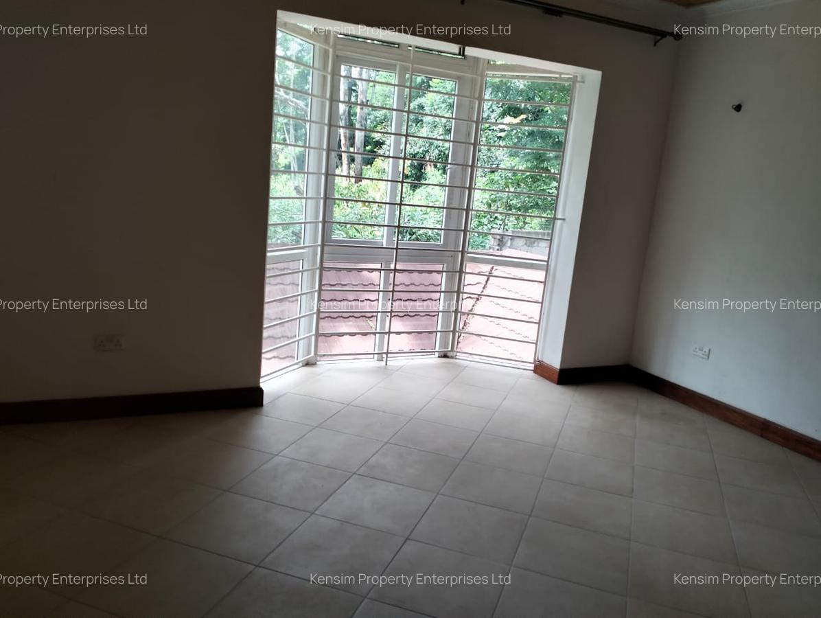 5 Bed Townhouse with En Suite in Rosslyn - 11