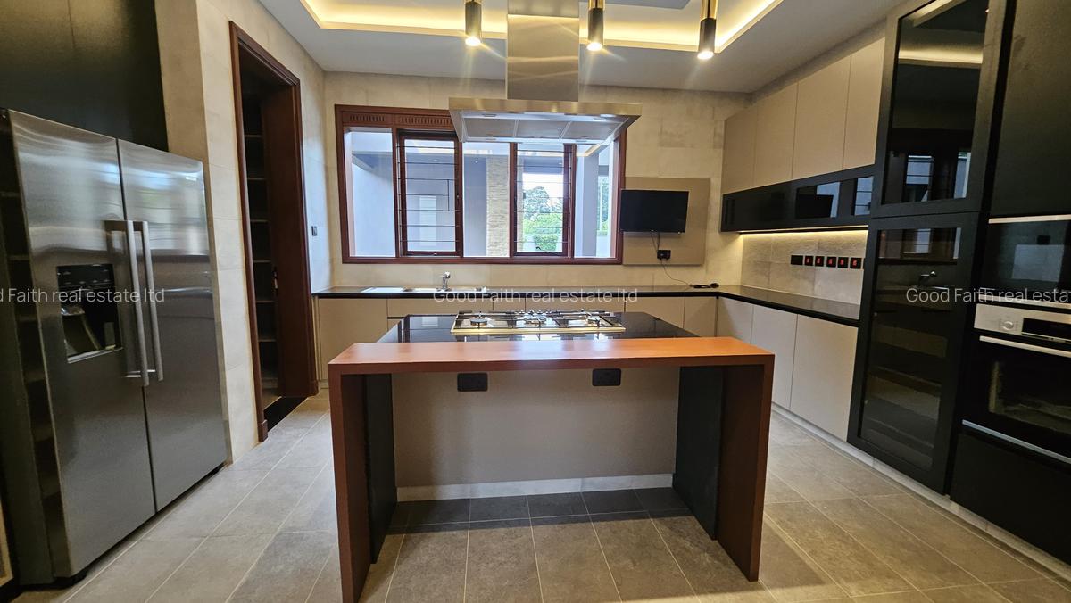 5 Bed House with En Suite in Runda - 5