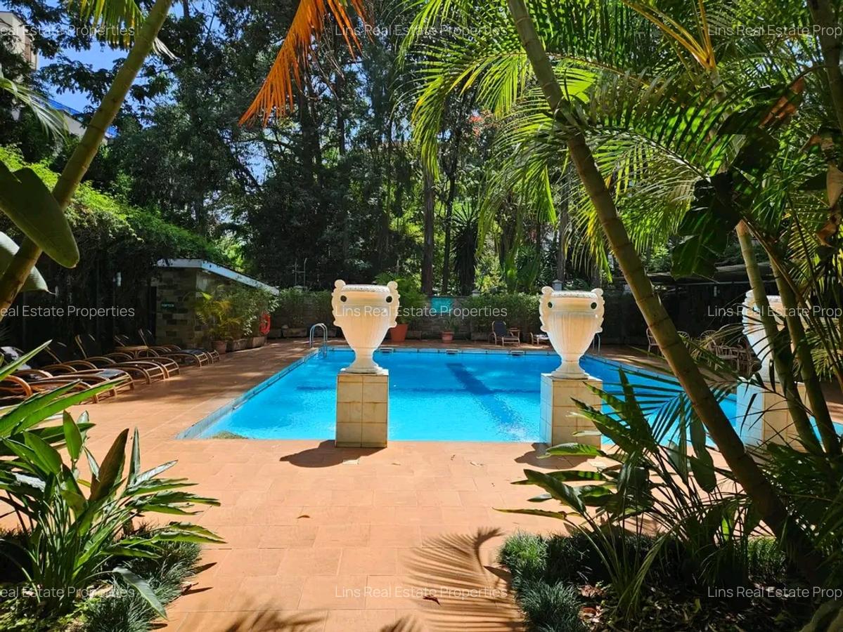 Serviced 3 Bed Apartment with En Suite in Riverside - 1