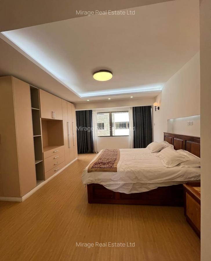 3 Bed Apartment with En Suite in Lavington - 5