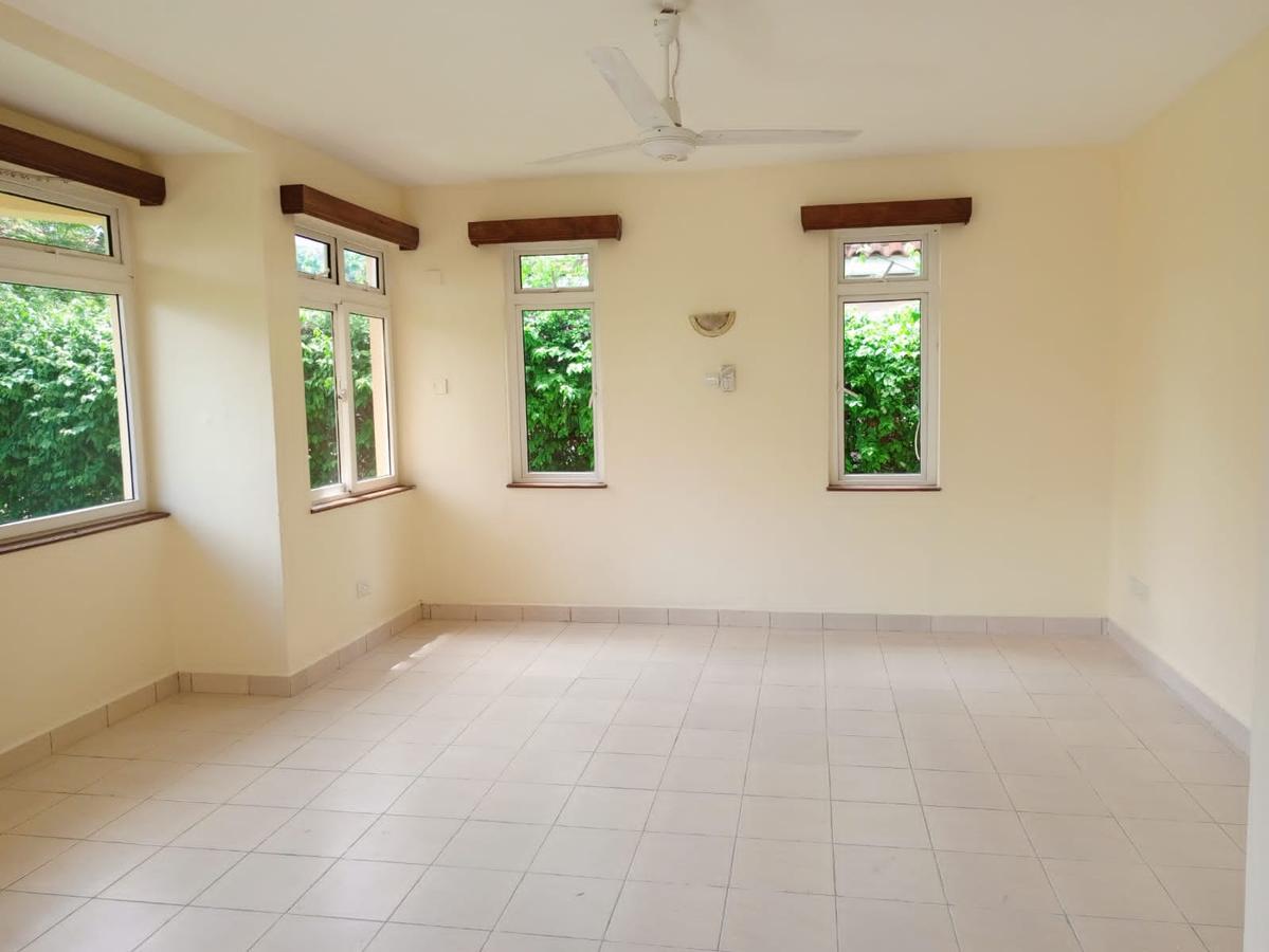 4 Bed Townhouse with En Suite in Mtwapa - 4