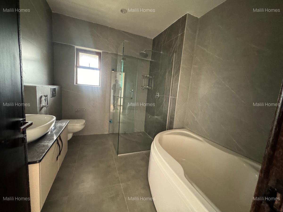 3 Bed Apartment in Kileleshwa - 5