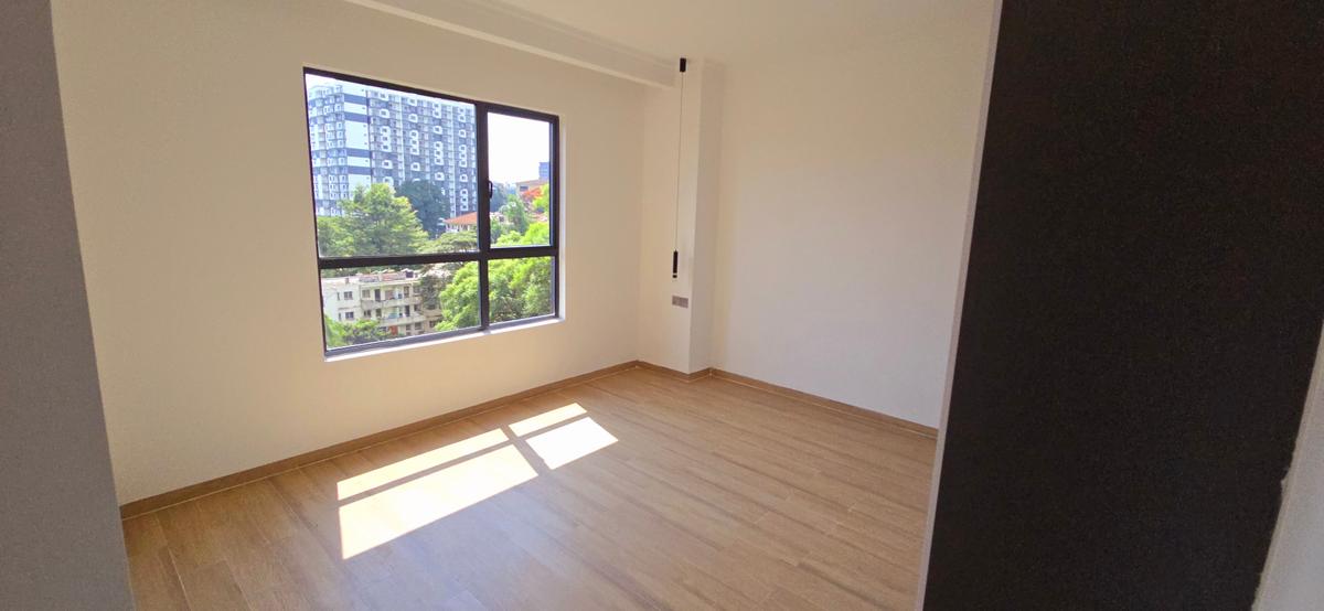 2 Bed Apartment with En Suite at Sports Road - 10