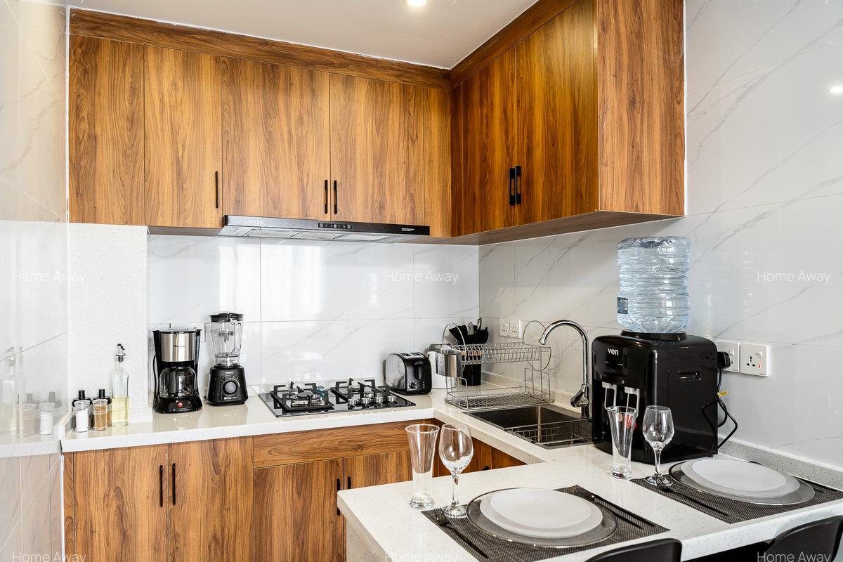 Furnished Studio Apartment with Swimming Pool at Jabavu Lane - 4