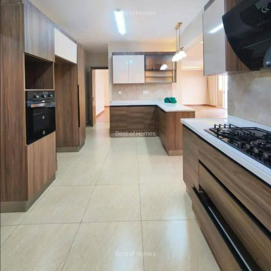 3 Bed Apartment with En Suite in Kilimani - 4