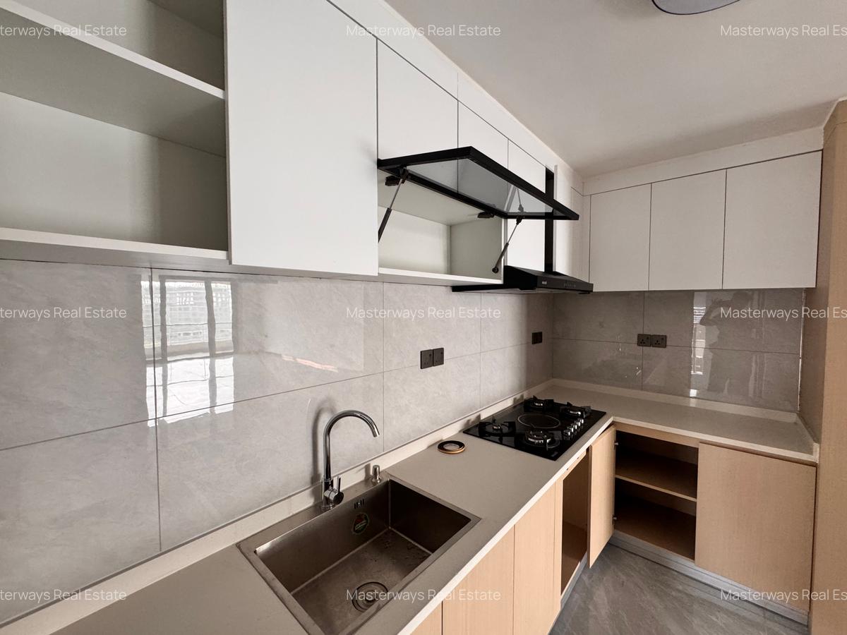 3 Bed Apartment with En Suite in Riverside - 18
