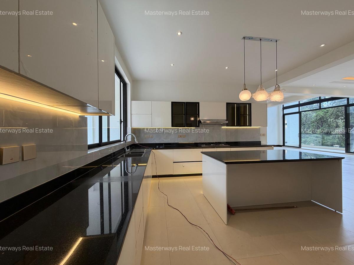 6 Bed Villa with En Suite at Peponi Road - 15