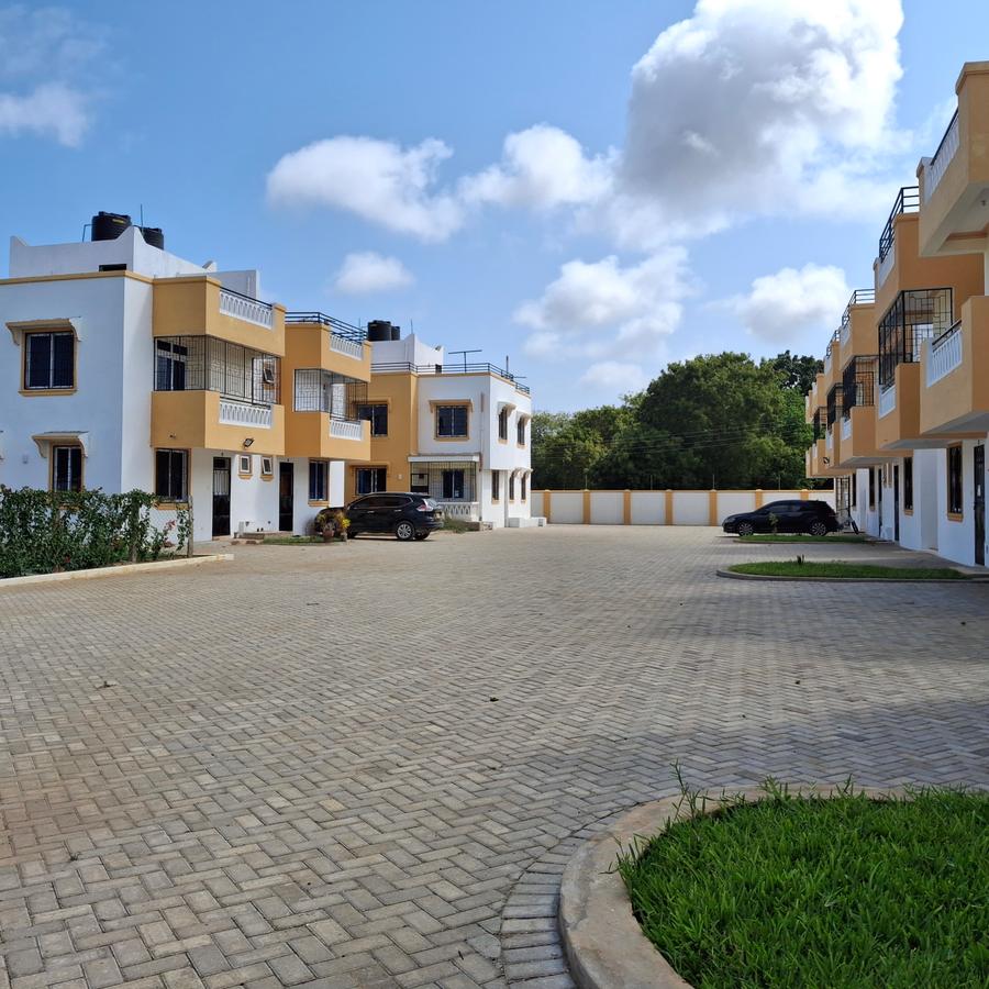 3 Bed Villa with En Suite at Mtwapa - 3